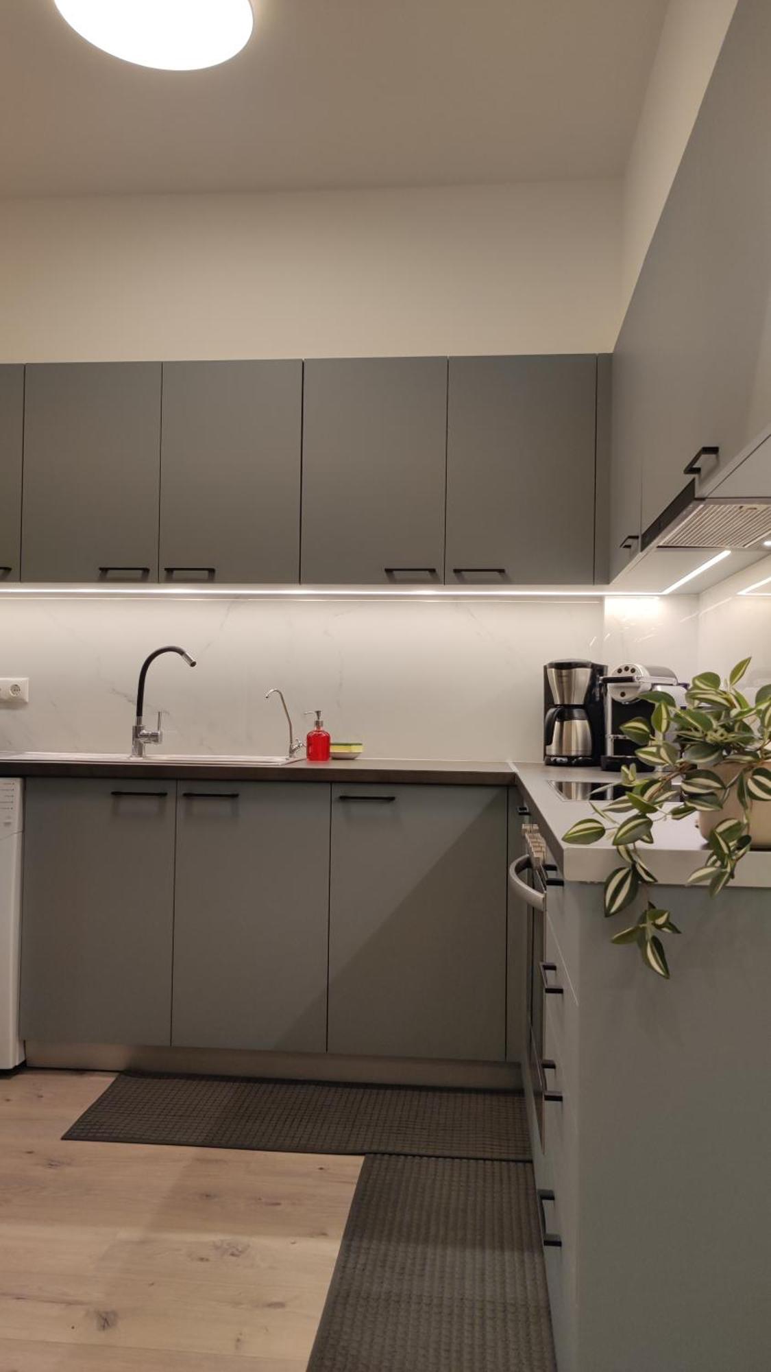 Minoan Gem Apartment Heraklion  Bagian luar foto