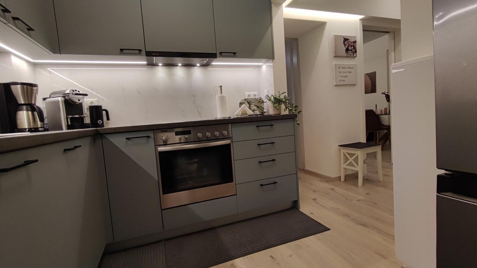 Minoan Gem Apartment Heraklion  Bagian luar foto